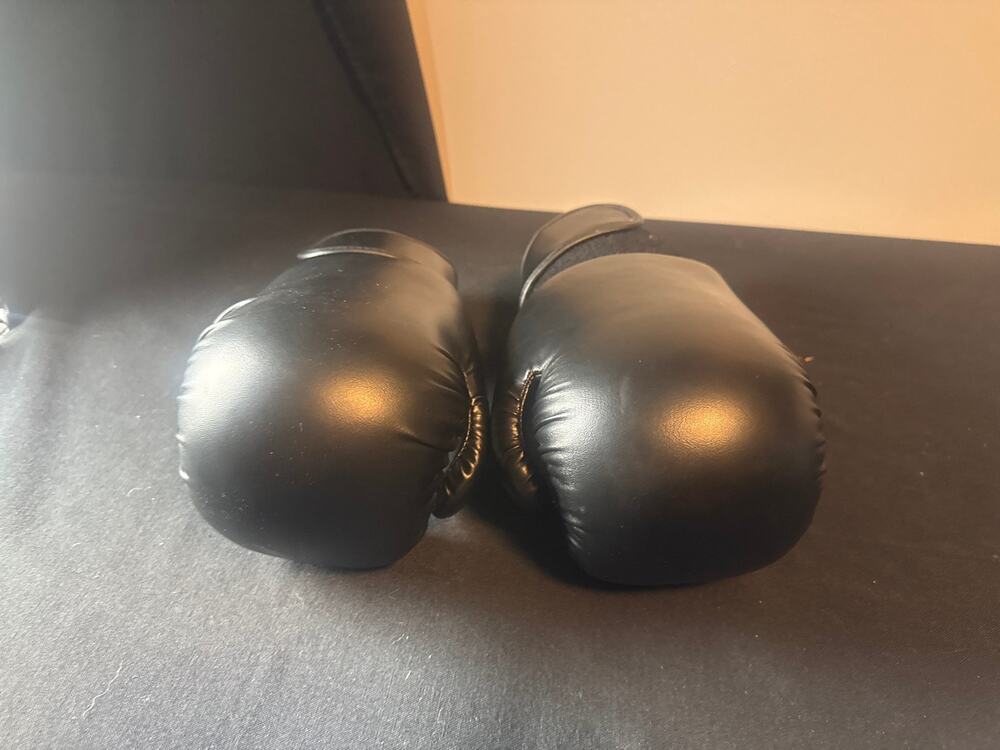 Boxing Gloves Young Adult size S